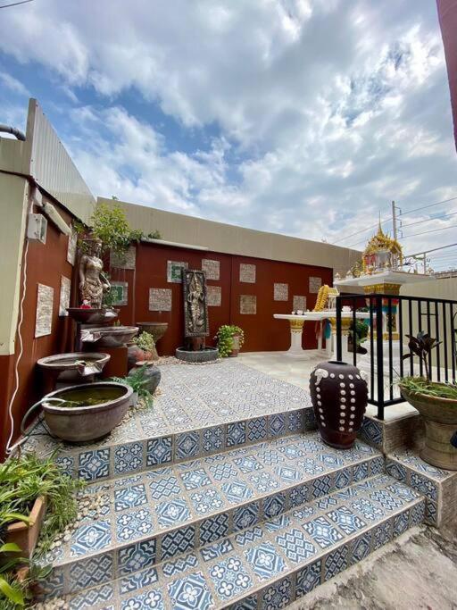Ratanawong Place 823 曼谷 外观 照片