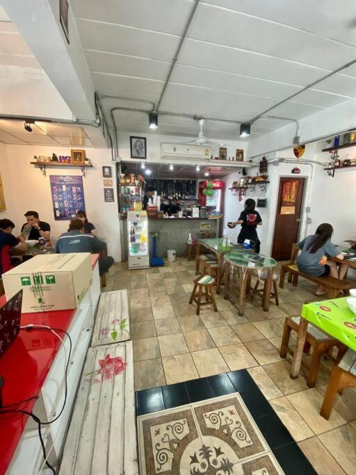 Ratanawong Place 823 曼谷 外观 照片